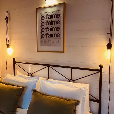 Stunning Boutique Faune At Vive Le *