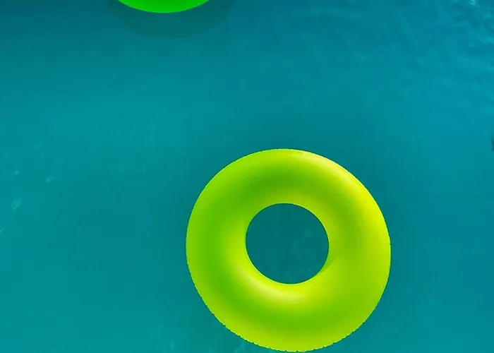 Semesterbostad Stunning Boutique Faune At Vive Le