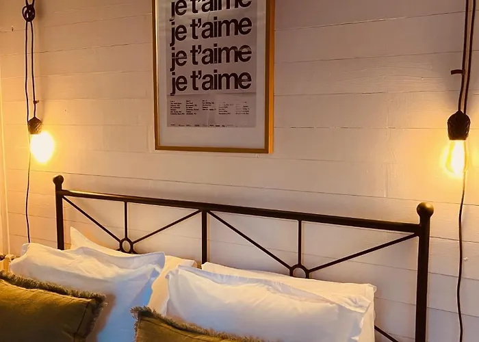 Stunning Boutique Faune At Vive Le *